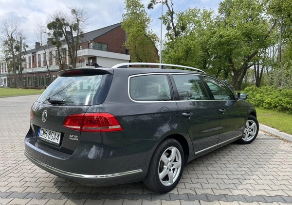 Volkswagen Passat cena 33900 przebieg: 244500, rok produkcji 2012 z Malbork małe 172